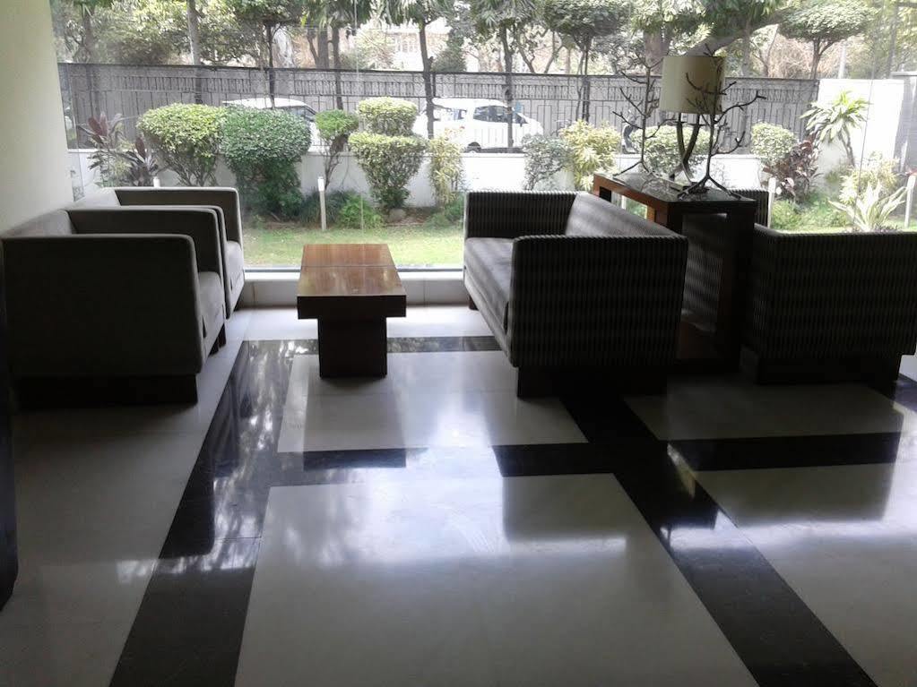Ahuja Residency Sunder Nagar Hotel New Delhi Exterior foto