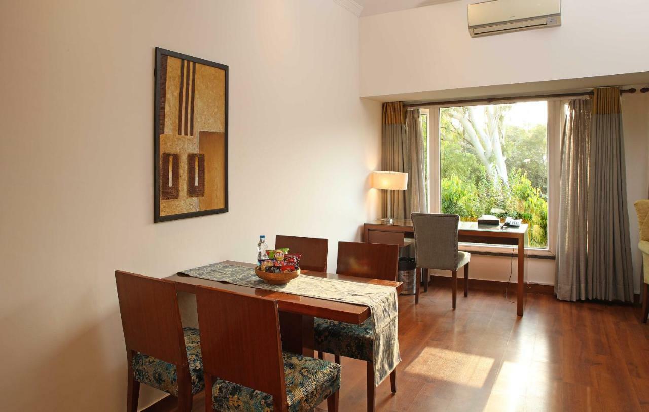 Ahuja Residency Sunder Nagar Hotel New Delhi Exterior foto
