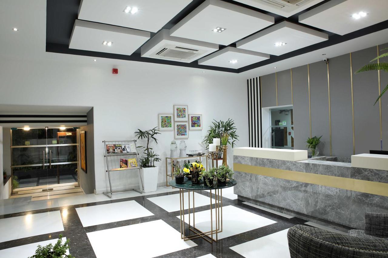 Ahuja Residency Sunder Nagar Hotel New Delhi Exterior foto