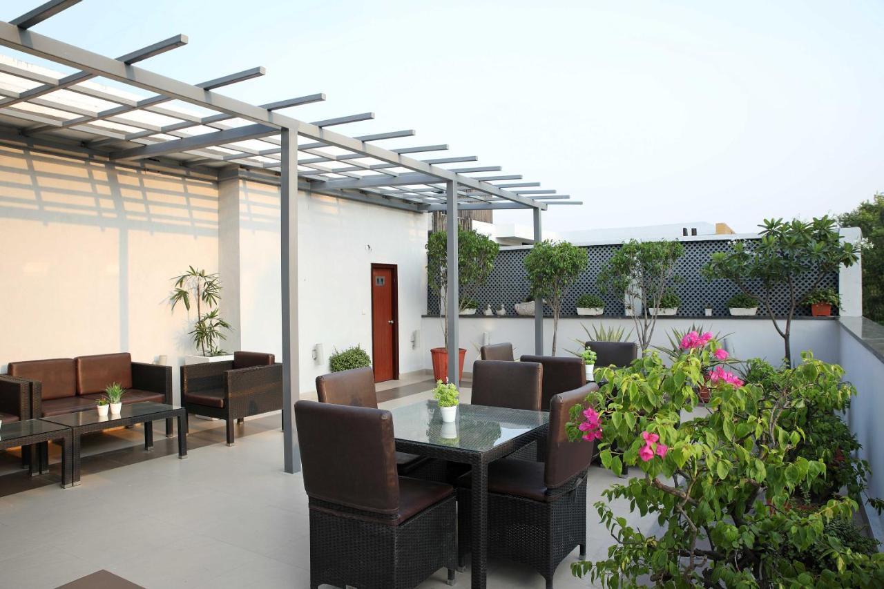 Ahuja Residency Sunder Nagar Hotel New Delhi Exterior foto