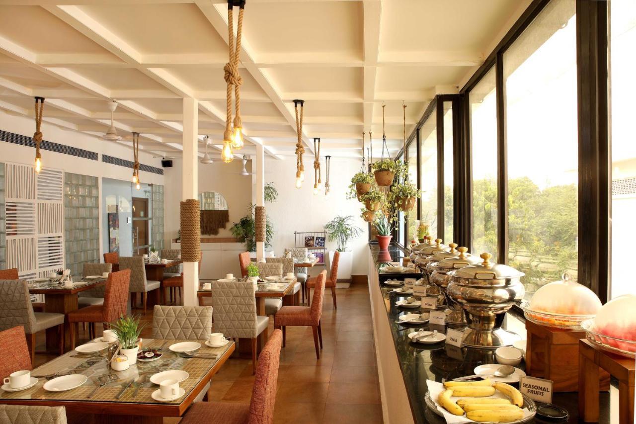 Ahuja Residency Sunder Nagar Hotel New Delhi Exterior foto