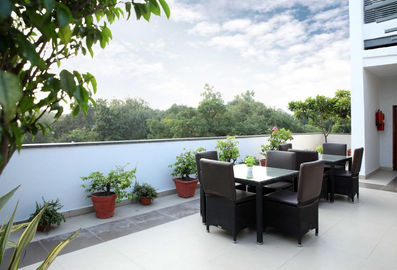 Ahuja Residency Sunder Nagar Hotel New Delhi Exterior foto