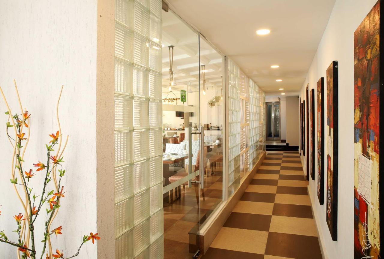 Ahuja Residency Sunder Nagar Hotel New Delhi Exterior foto