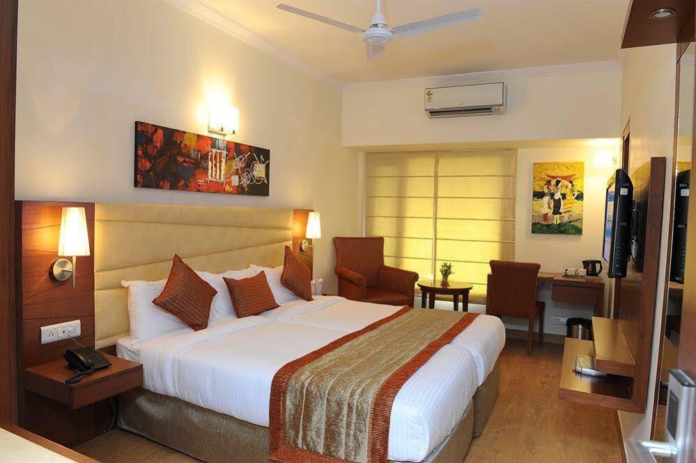 Ahuja Residency Sunder Nagar Hotel New Delhi Exterior foto
